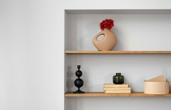 living room shelves decorationg